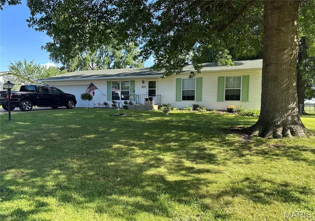 Photo 1 of Single family home for sale at 1786 Southridge Ln, Owensville, MO 65066 | MLS# MIS26046086 | Listing updated on 2026-09-04
