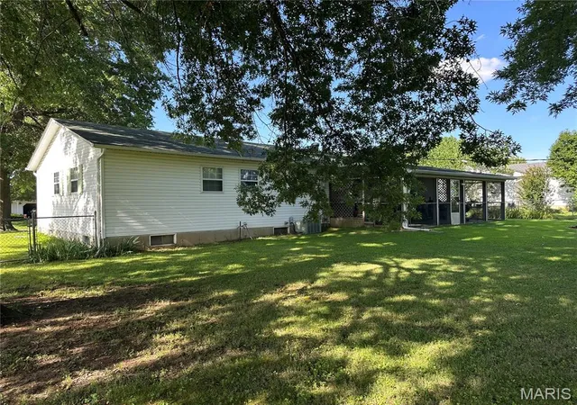 Photo 4 of Single family home for sale at 1786 Southridge Ln, Owensville, MO 65066 | MLS# MIS26046086 | Listing updated on 2026-09-04
