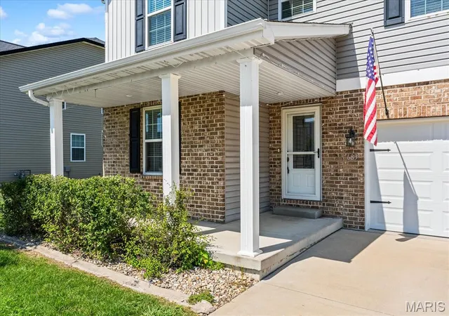 Photo 2 of Single family home for sale at 683 Willowbrook Way, O Fallon, IL 62269 | MLS# MIS26046087 | Listing updated on 2026-09-06