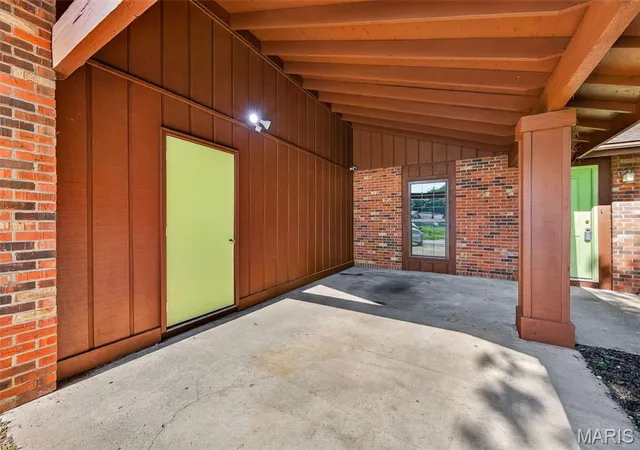Photo 3 of Sale Pending at 153 Paulette Dr, Belleville, IL 62226 | MLS# MIS26046095 | Listing updated on 2026-08-31