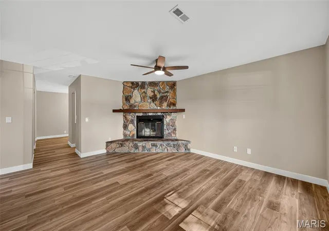 Photo 3 of Sale Pending at 153 Paulette Dr, Belleville, IL 62226 | MLS# MIS26046095 | Listing updated on 2026-08-31