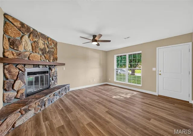 Photo 4 of Sale Pending at 153 Paulette Dr, Belleville, IL 62226 | MLS# MIS26046095 | Listing updated on 2026-08-31