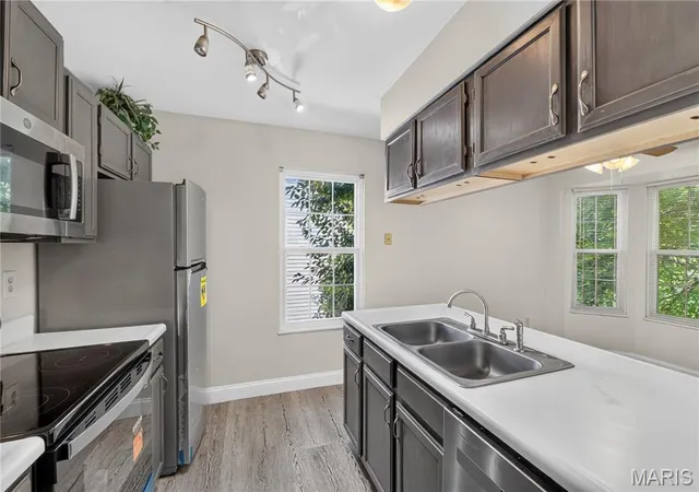 Photo 3 of Condo for sale at 148 Old Buggy Ct, St Peters, MO 63304 | MLS# MIS26046096 | Listing updated on 2026-08-26