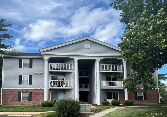 Photo 1 of Condo for sale at 12818 Portulaca Dr #D, Saint Louis, MO 63146 | MLS# MIS26046110 | Listing updated on 2026-09-07
