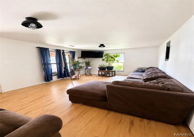 1st image of 1023 Thomasville Rd, Houston, MO 65483 | MLS# MIS26046111