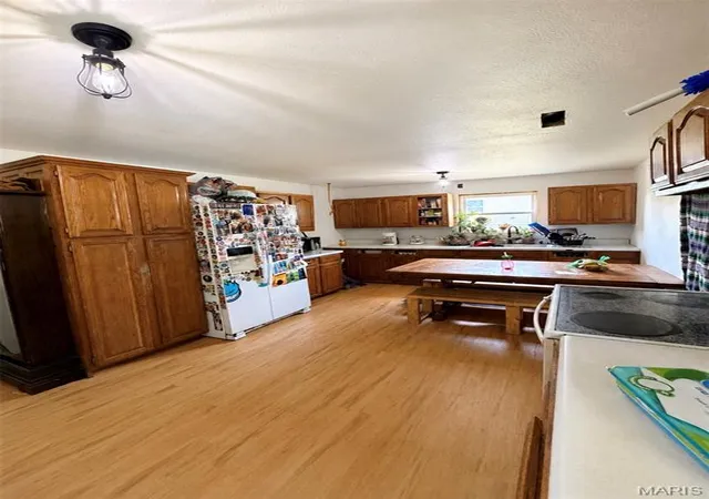4th image of 1023 Thomasville Rd, Houston, MO 65483 | MLS# MIS26046111