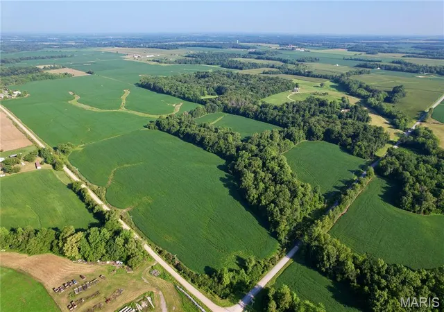Photo 4 of Sale Pending at 000 County Rd 2100 N, West Salem, IL 62476 | MLS# MIS26046122 | Listing updated on 2026-08-30