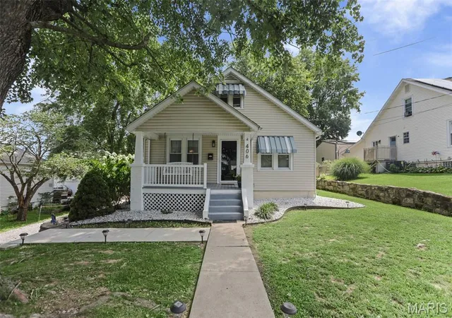 Photo 2 of Single family home for sale at 406 Sparta, Steeleville, IL 62288 | MLS# MIS26046130 | Listing updated on 2026-07-20