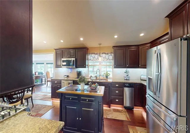 Photo 4 of Sale Pending at 197 New Douglas Ave, Sorento, IL 62086 | MLS# MIS26046139 | Listing updated on 2026-08-24