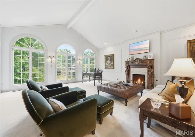Listing Photo 4 - Condo for sale in building located at 2252 Croydon Walk, Saint Louis, MO 63131
