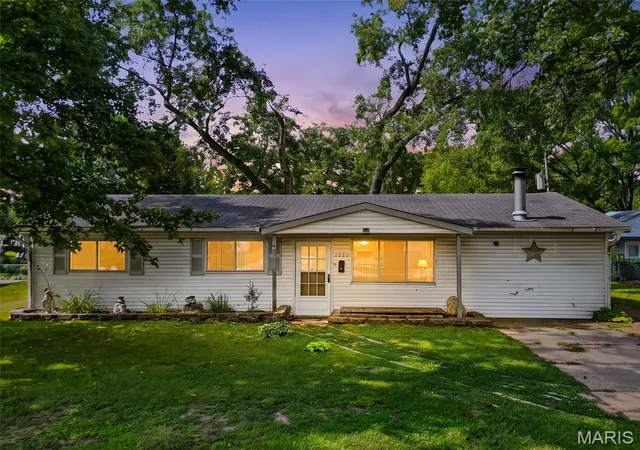 Photo 1 of Single family home for sale at 1230 Flicker Dr, Florissant, MO 63031 | MLS# MIS26046154 | Listing updated on 2026-08-12