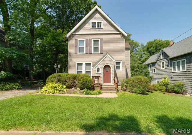 Photo 1 of Single family home for sale at 109 N Old Orchard Ave, Saint Louis, MO 63119 | MLS# MIS26046184 | Listing updated on 2026-08-16