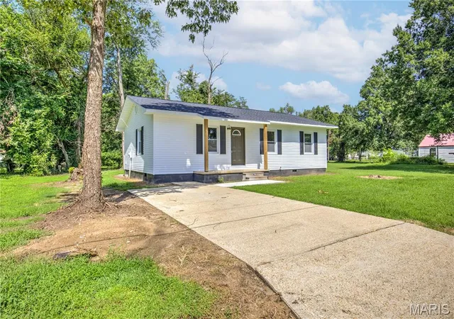 3rd image of 308 Folk, East Prairie, MO 63845 | MLS# MIS26046187