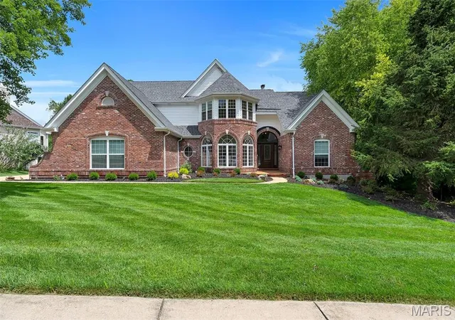 Photo 1 of Mansion for sale at 17643 Wildridge Dr, Wildwood, MO 63005 | MLS# MIS26046191 | Listing updated on 2026-08-24