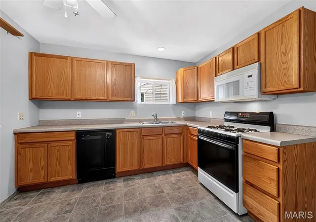 Photo 4 of Single family home for sale at 10917 Larkspur Dr, Saint Louis, MO 63123 | MLS# MIS26046196 | Listing updated on 2026-10-01