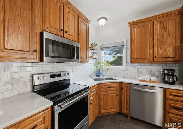 Photo 3 of Single family home for sale at 2 Emmons Ct, O Fallon, MO 63368 | MLS# MIS26046231 | Listing updated on 2026-09-14