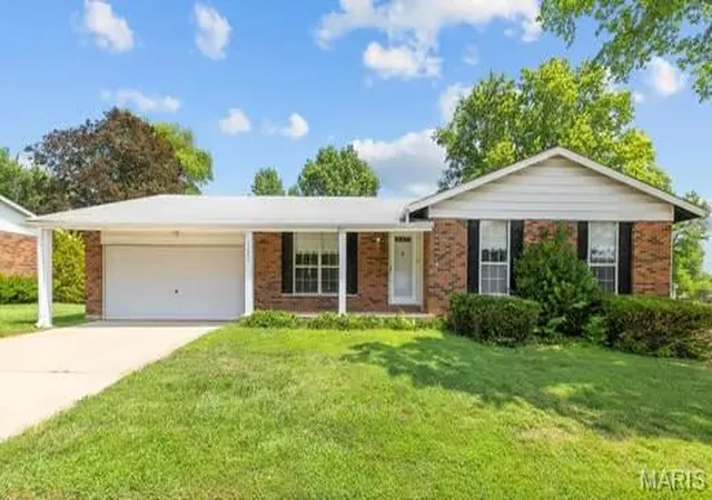 Photo 1 of Sale Pending at 14802 Verdun Estates Dr, Florissant, MO 63034 | MLS# MIS26046233 | Listing updated on 2026-07-31
