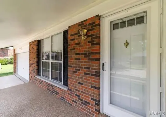 Photo 3 of Sale Pending at 14802 Verdun Estates Dr, Florissant, MO 63034 | MLS# MIS26046233 | Listing updated on 2026-07-31