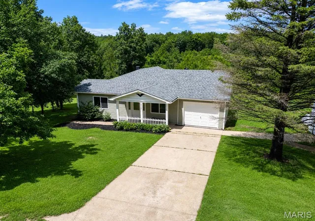 Photo 1 of Sale Pending at 5315 Lynam Rd, French Village, MO 63036 | MLS# MIS26046235 | Listing updated on 2026-09-01