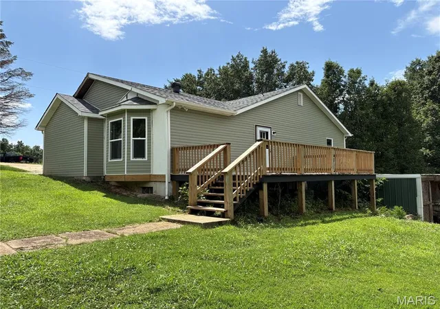 Photo 3 of Sale Pending at 5315 Lynam Rd, French Village, MO 63036 | MLS# MIS26046235 | Listing updated on 2026-09-01