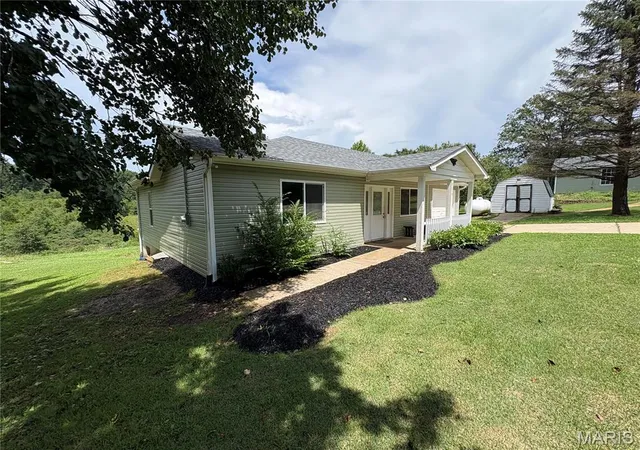 Photo 4 of Sale Pending at 5315 Lynam Rd, French Village, MO 63036 | MLS# MIS26046235 | Listing updated on 2026-09-01