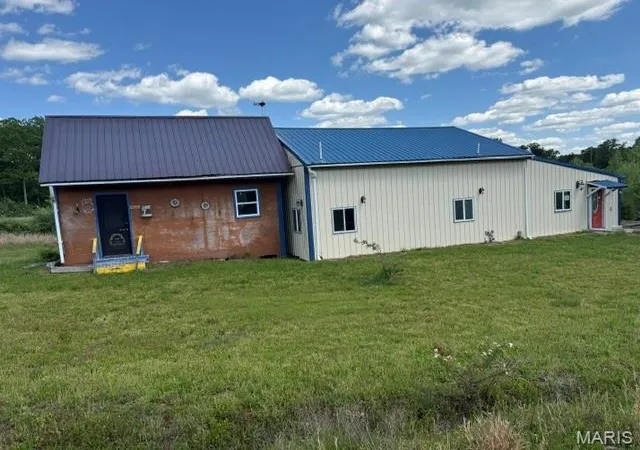 Photo 2 of Sale Pending at 150 W Birds Nest Rd, Cuba, MO 65453 | MLS# MIS26046251 | Listing updated on 2026-09-05