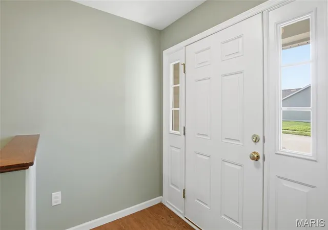 Photo 3 of Single family home for sale at 2685 Cedar Grove Dr, Belleville, IL 62221 | MLS# MIS26046283 | Listing updated on 2026-08-24