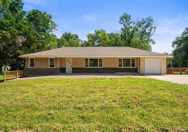 Photo 1 of Sale Pending at 4302 Fee Fee Rd, Bridgeton, MO 63044 | MLS# MIS26046296 | Listing updated on 2026-09-21