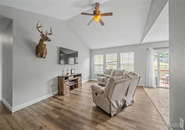 Photo 3 of Sale Pending at 190 Settlers Pass, Waynesville, MO 65583 | MLS# MIS26046320 | Listing updated on 2026-09-01