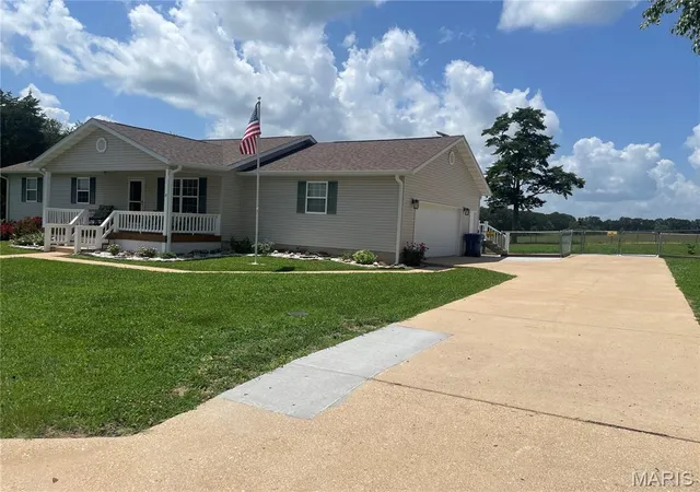 3rd image of 17 Westwood Dr, Salem, MO 65560 | MLS# MIS26046322