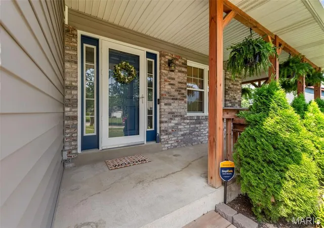 5th image of 1677 Stardust Dr, Arnold, MO 63010 | MLS# MIS26046346