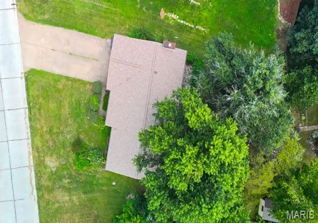 Photo 2 of Single family home for sale at 822 Sheraton, Herculaneum, MO 63048 | MLS# MIS26046355 | Listing updated on 2026-09-01