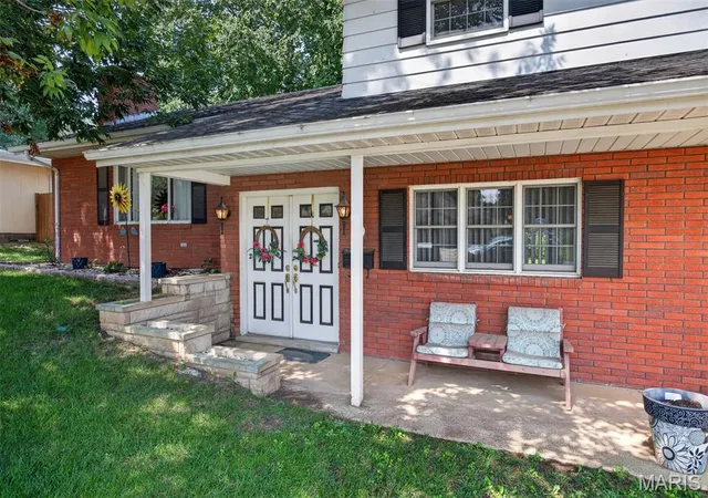 Photo 3 of Single family home for sale at 461 S Grand St, Nashville, IL 62263 | MLS# MIS26046357 | Listing updated on 2026-08-27