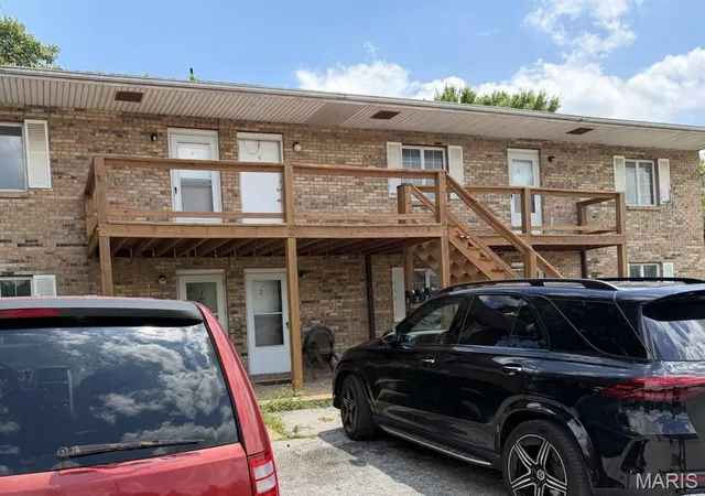 Multi family home for sale at 109 Jerome Ln, East Saint Louis, IL 62206 | MLS# MIS26046358 | Listing updated on 2026-08-28