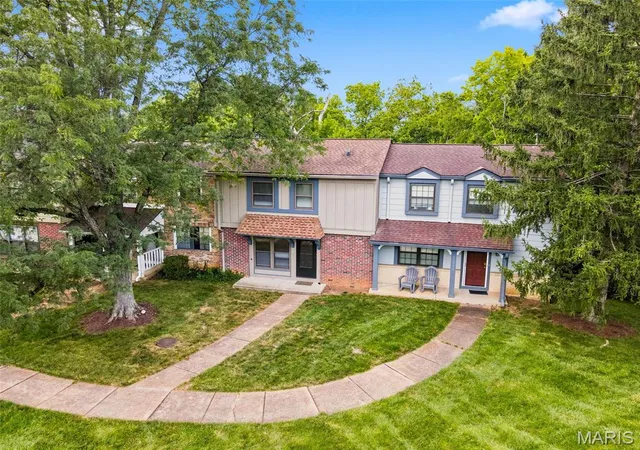 Photo 3 of Sale Pending at 13322 Hiddendale Ln, Ballwin, MO 63021 | MLS# MIS26046366 | Listing updated on 2026-10-07