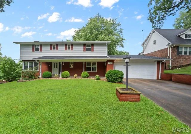 Photo 1 of Single family home for sale at 1930 Oak Hills St, Cape Girardeau, MO 63701 | MLS# MIS26046368 | Listing updated on 2026-09-18