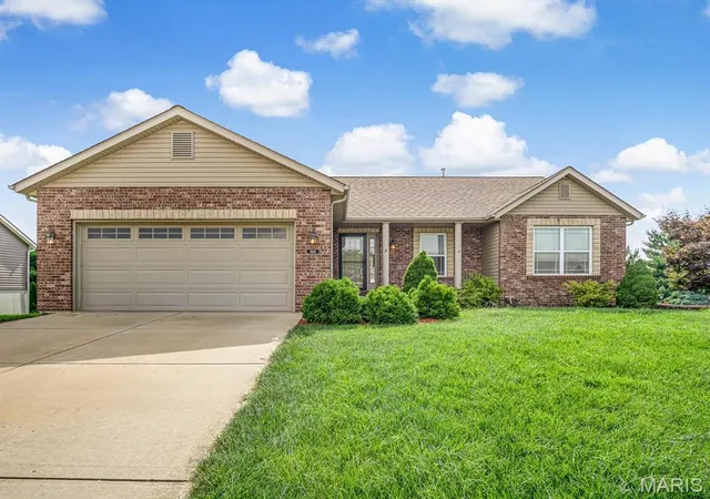Photo 1 of Single family home for sale at 1521 Rachael Ln, Waterloo, IL 62298 | MLS# MIS26046372 | Listing updated on 2026-09-20