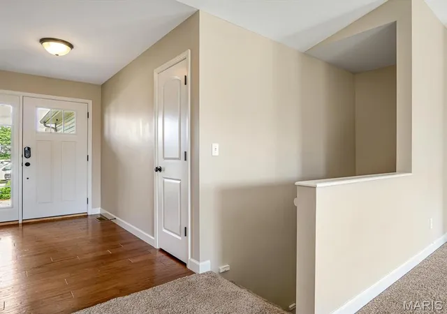 Photo 3 of Single family home for sale at 1521 Rachael Ln, Waterloo, IL 62298 | MLS# MIS26046372 | Listing updated on 2026-09-20
