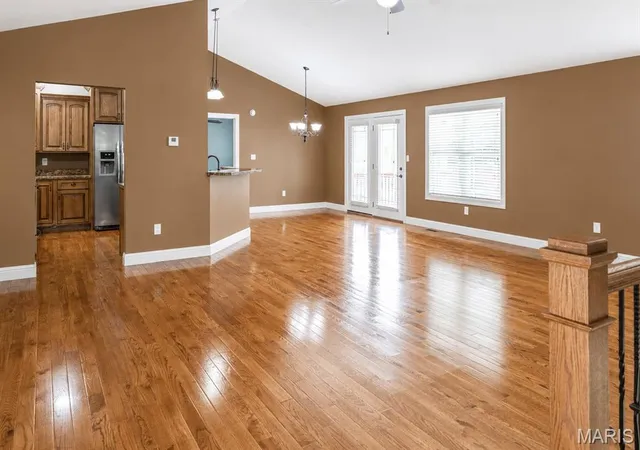 Photo 4 of Single family home for sale at 1254 Jamaica Dr, Edwardsville, IL 62025 | MLS# MIS26046377 | Listing updated on 2026-09-07
