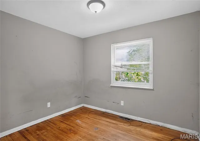 Photo 4 of Single family home for sale at 8441 Brotherton Ln, St Louis, MO 63135 | MLS# MIS26046385 | Listing updated on 2026-08-27