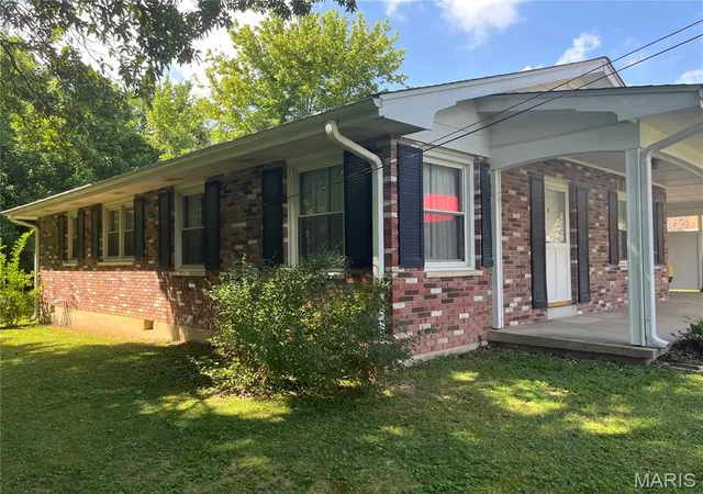 2nd image of 213 North Main St, Arcadia, MO 63621 | MLS# MIS26046386