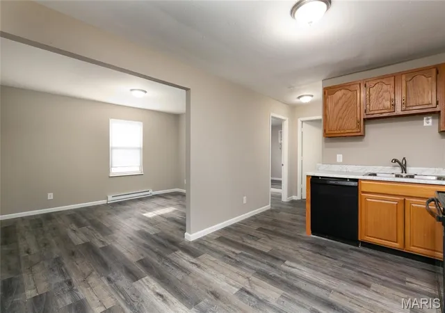 2nd image of 560 E Cherry St, Troy, MO 63379 | MLS# MIS26046395