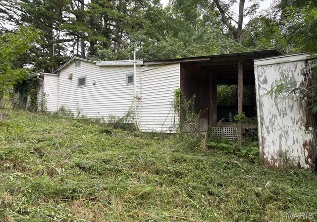 2nd image of 499 Parkers Lake Dr, Perryville, MO 63775 | MLS# MIS26046413