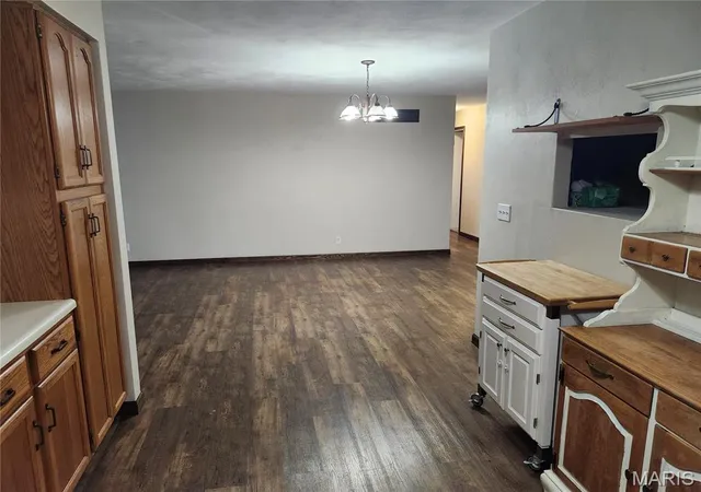 Photo 4 of Single family home for sale at 750 Klein Dr, Smithton, IL 62285 | MLS# MIS26046430 | Listing updated on 2026-07-31