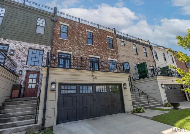 Photo 1 of Townhouse for sale at 325 N Main St, Cape Girardeau, MO 63701 | MLS# MIS26046440 | Listing updated on 2026-08-26