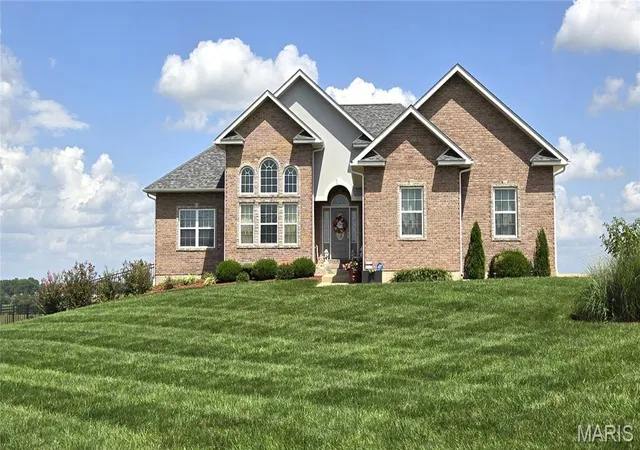 2nd image of 13300 Sterling Hills Dr, Rolla, MO 65401 | MLS# MIS26046477