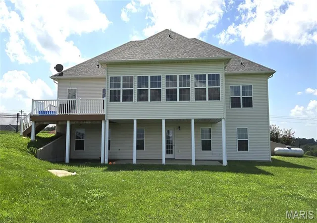 3rd image of 13300 Sterling Hills Dr, Rolla, MO 65401 | MLS# MIS26046477