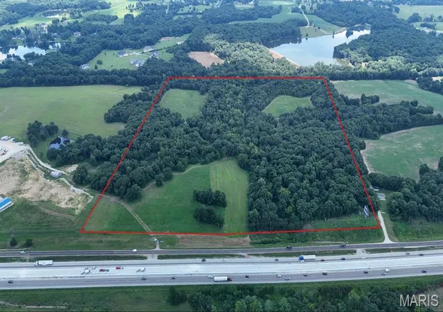 1st image of 5084 Acres Veterans Memorial Parkway, Unincorporated, MO 63390 | MLS# MIS26046480