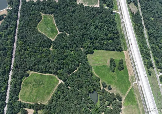 5th image of 5084 Acres Veterans Memorial Parkway, Unincorporated, MO 63390 | MLS# MIS26046480