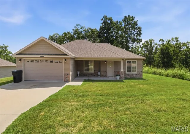 1st image of 16589 Hosanna Dr, Saint Robert, MO 65584 | MLS# MIS26046482
